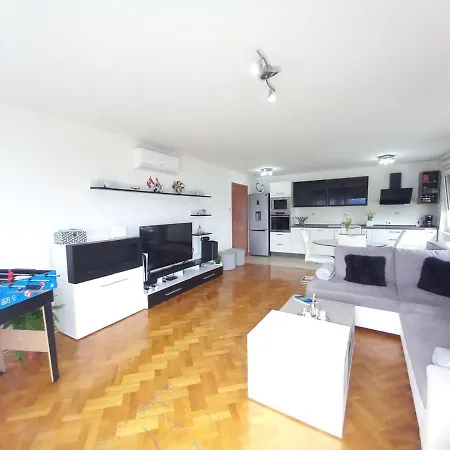 Apartman Bella Vista Apartment *