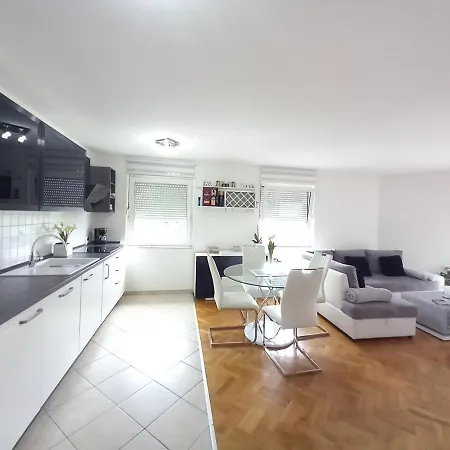 Apartman Bella Vista Apartment